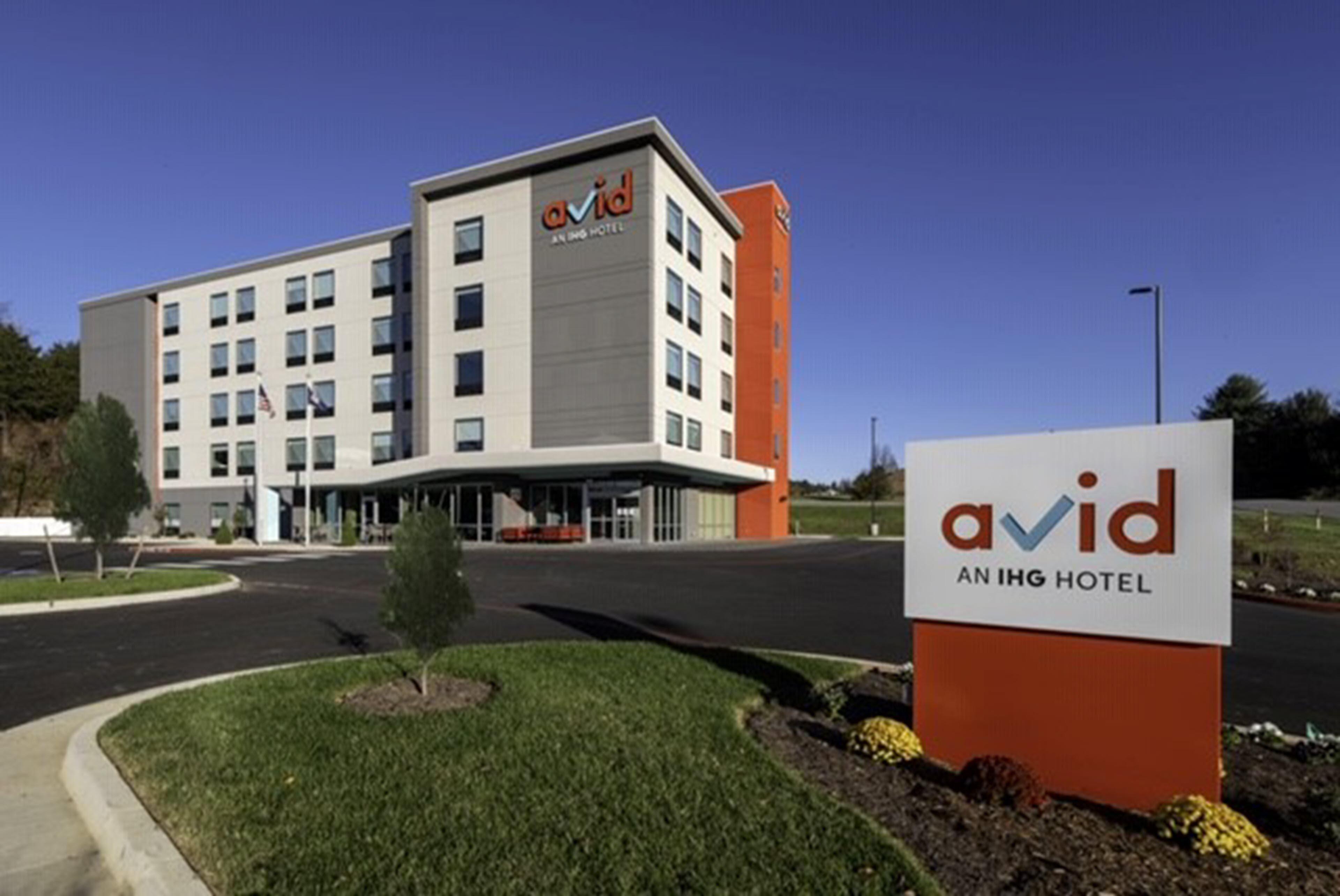 Avid Hotel - Staunton By Ihg Exterior foto